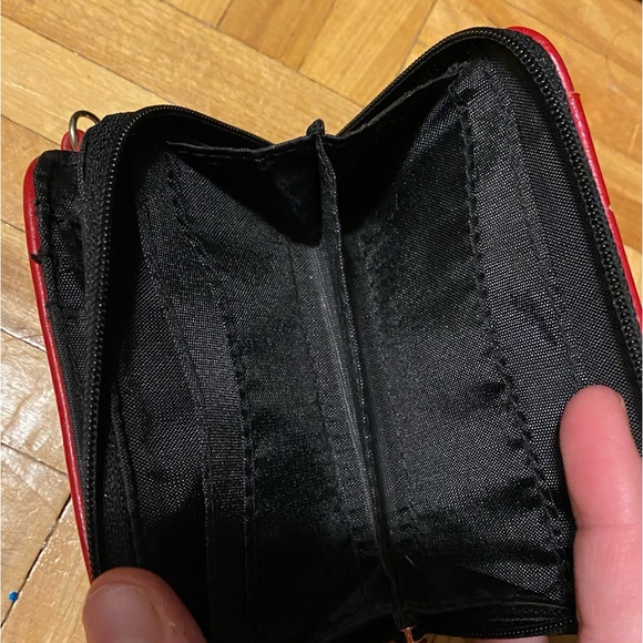 Captain Marvel Small Purse - Picture 3 of 4